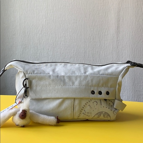 Kipling Moroni toiletry bag white